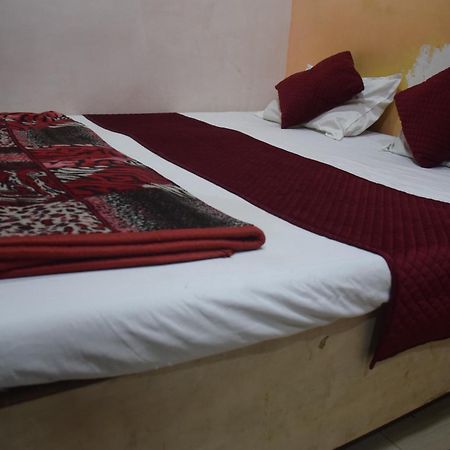 Hotel Thakur Ji Bhopal Buitenkant foto