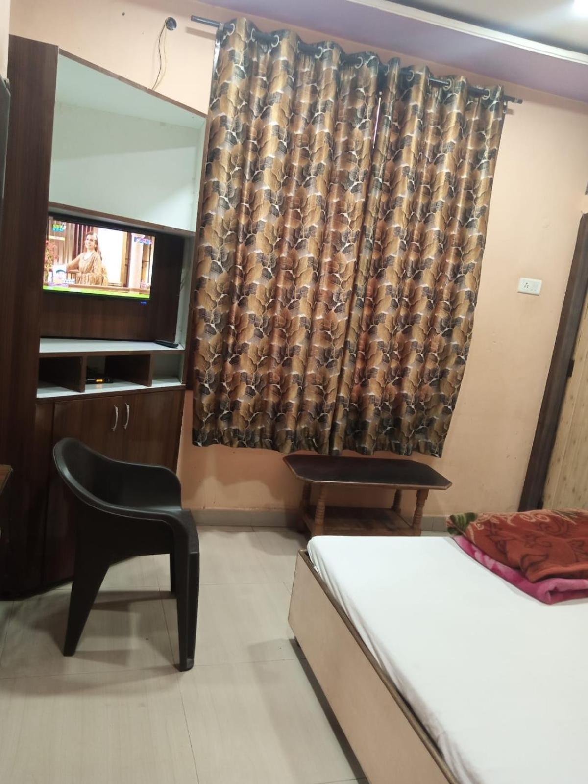 Hotel Thakur Ji Bhopal Buitenkant foto