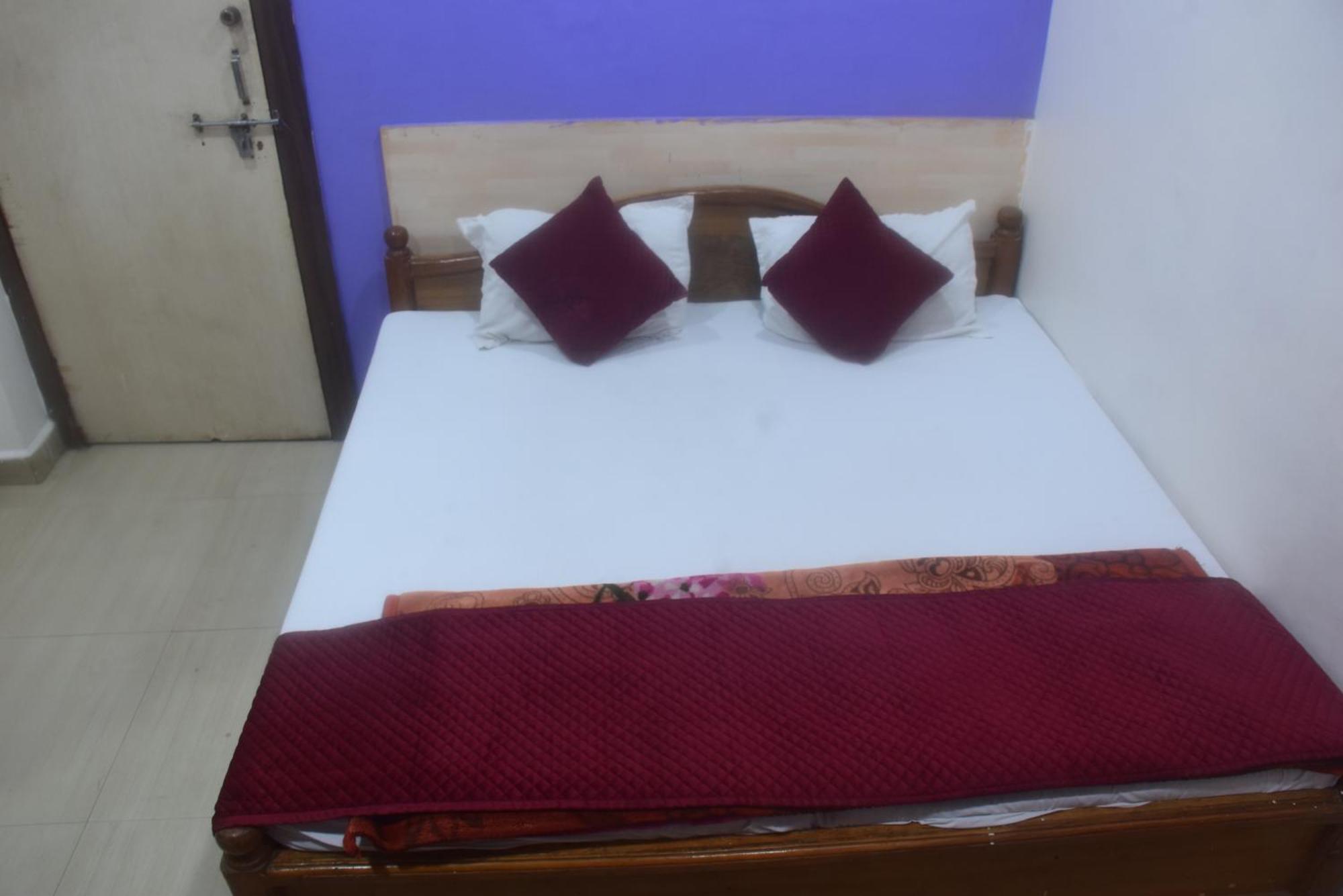 Hotel Thakur Ji Bhopal Buitenkant foto