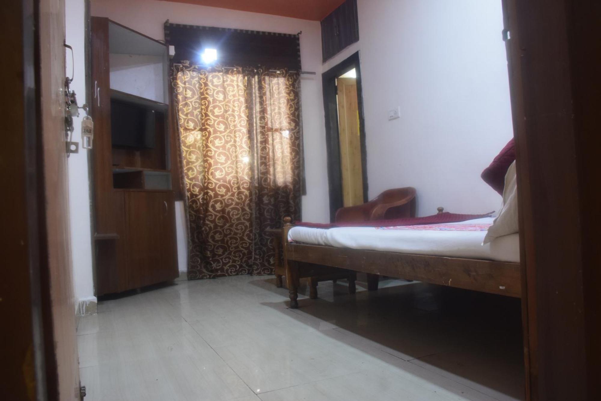 Hotel Thakur Ji Bhopal Buitenkant foto
