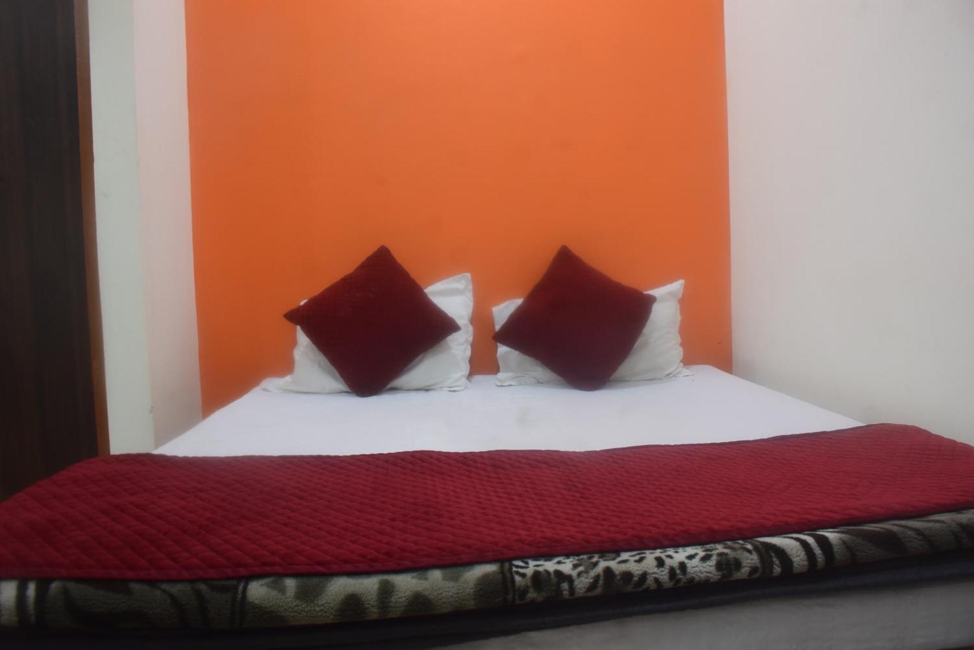 Hotel Thakur Ji Bhopal Buitenkant foto