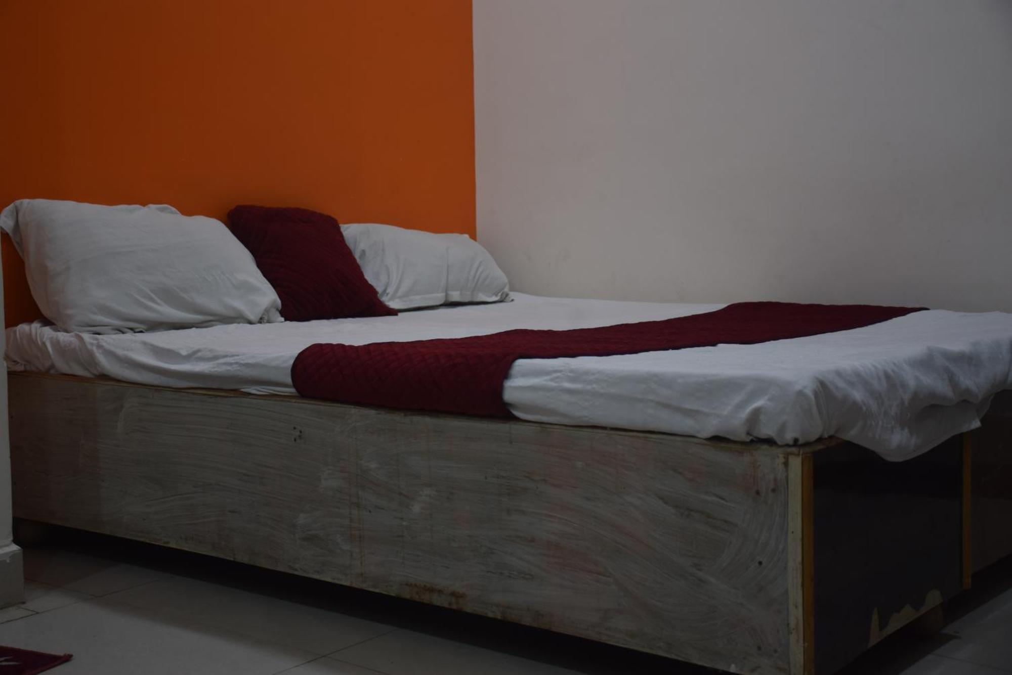 Hotel Thakur Ji Bhopal Buitenkant foto