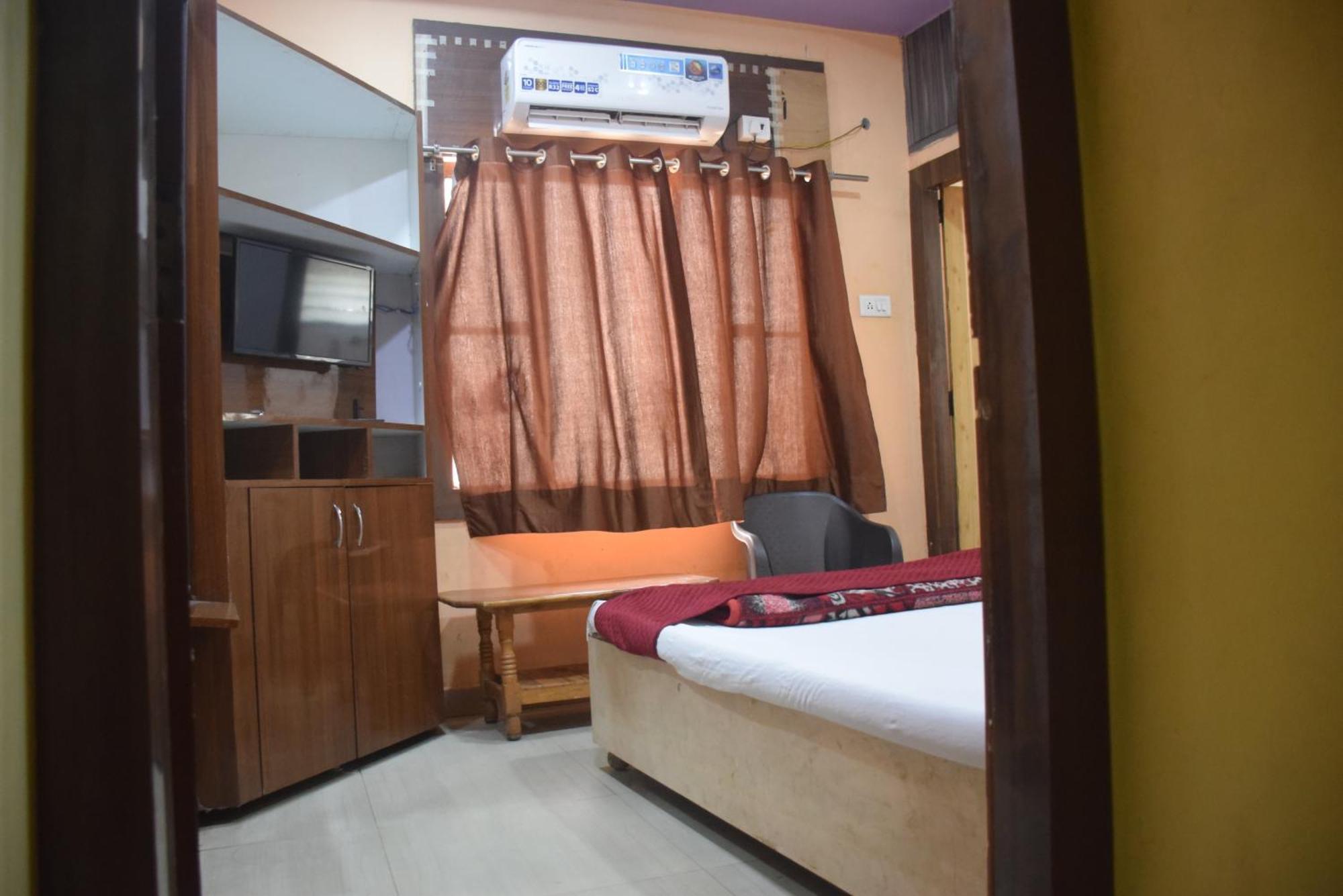 Hotel Thakur Ji Bhopal Buitenkant foto