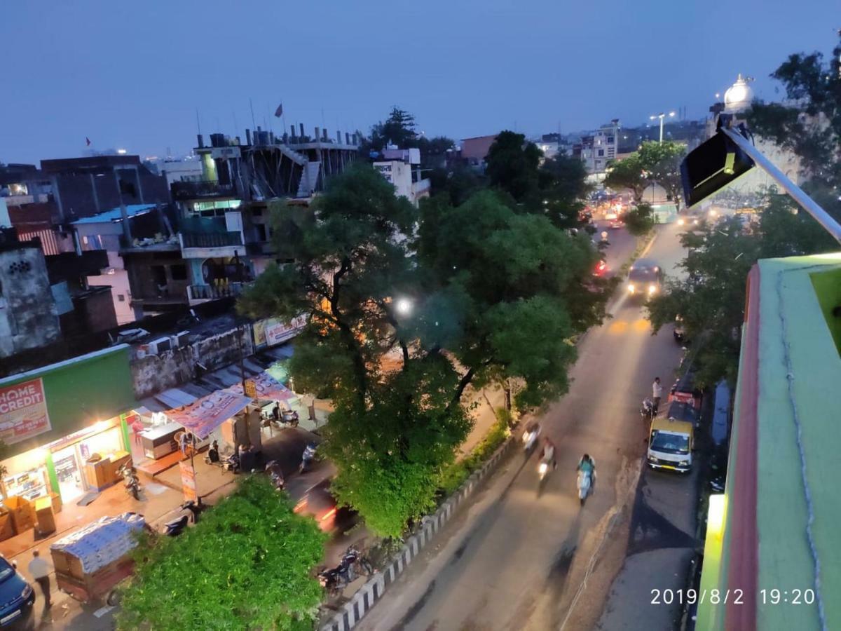 Hotel Thakur Ji Bhopal Buitenkant foto