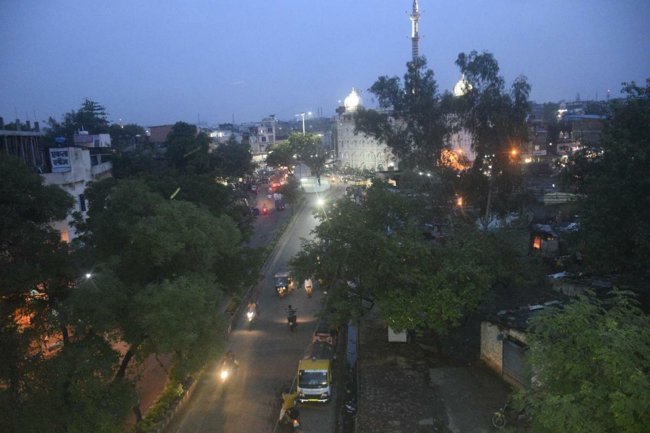 Hotel Thakur Ji Bhopal Buitenkant foto