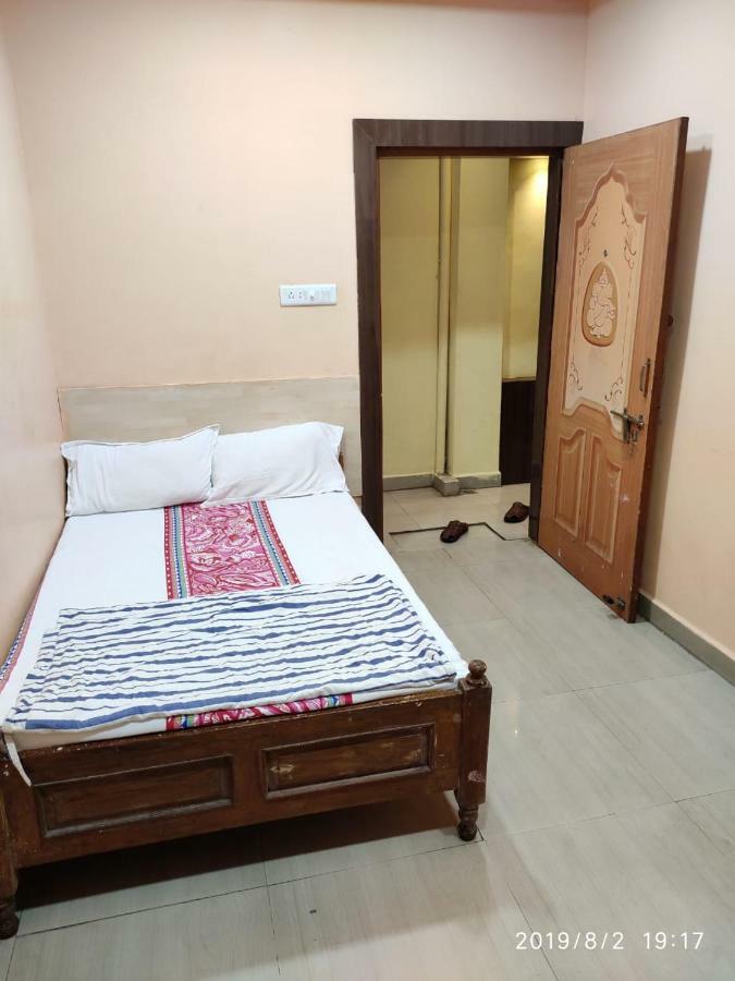 Hotel Thakur Ji Bhopal Buitenkant foto