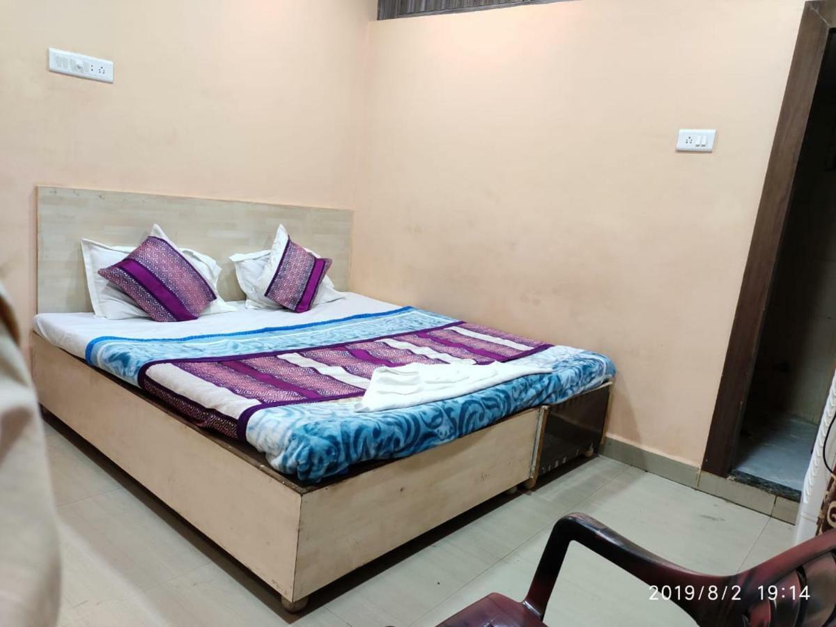 Hotel Thakur Ji Bhopal Buitenkant foto