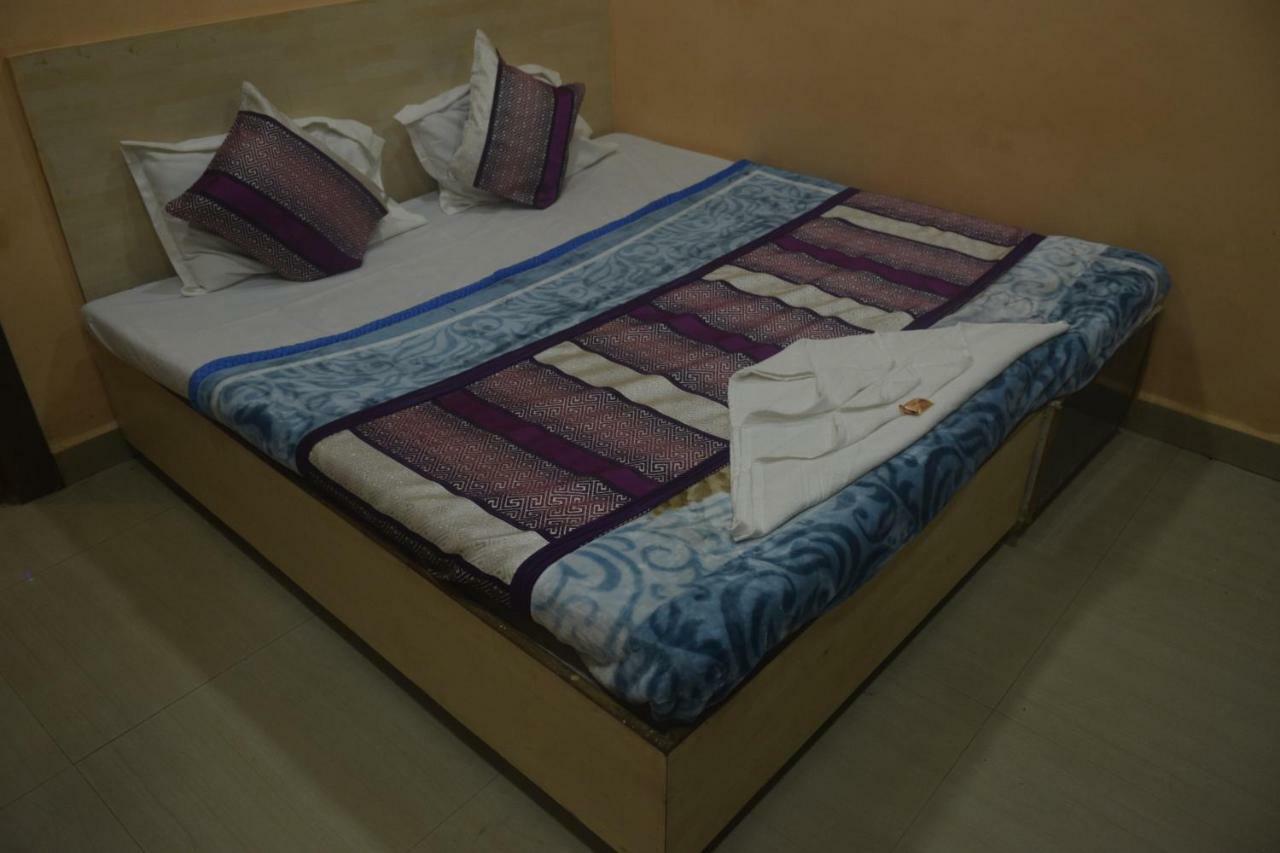 Hotel Thakur Ji Bhopal Buitenkant foto